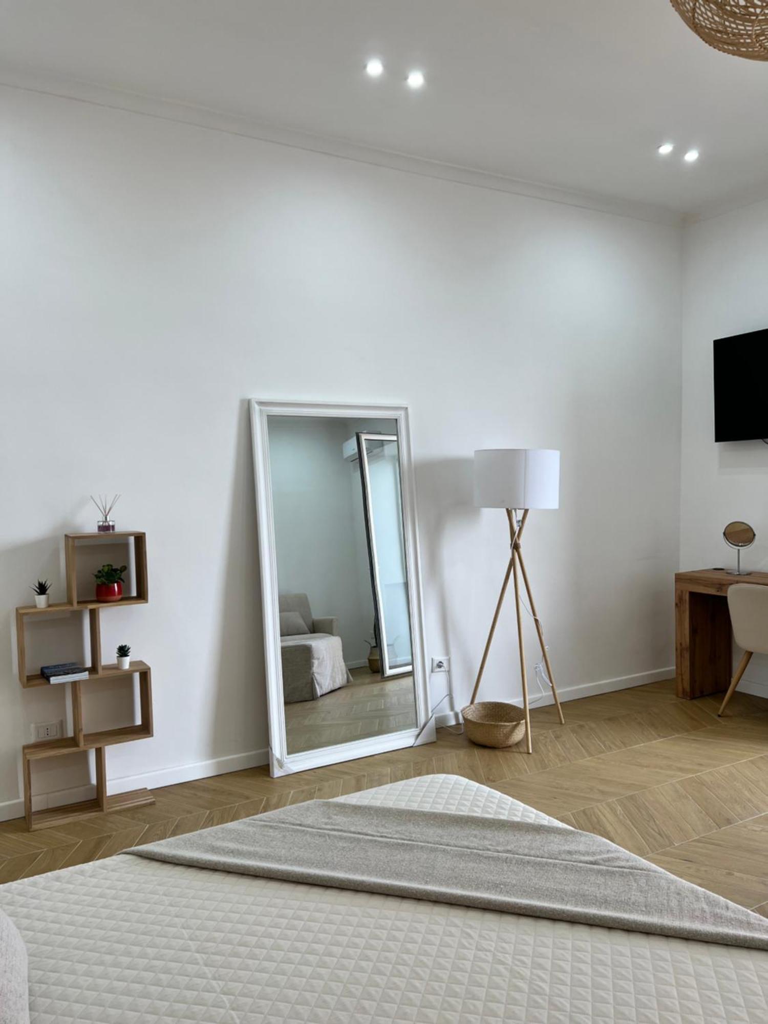 Gennarino Apartments - Panorama Suite With Balcony And Urban Loft Naples Exterior photo